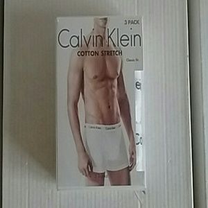 NWT Calvin Klein men's trunks three in a pack